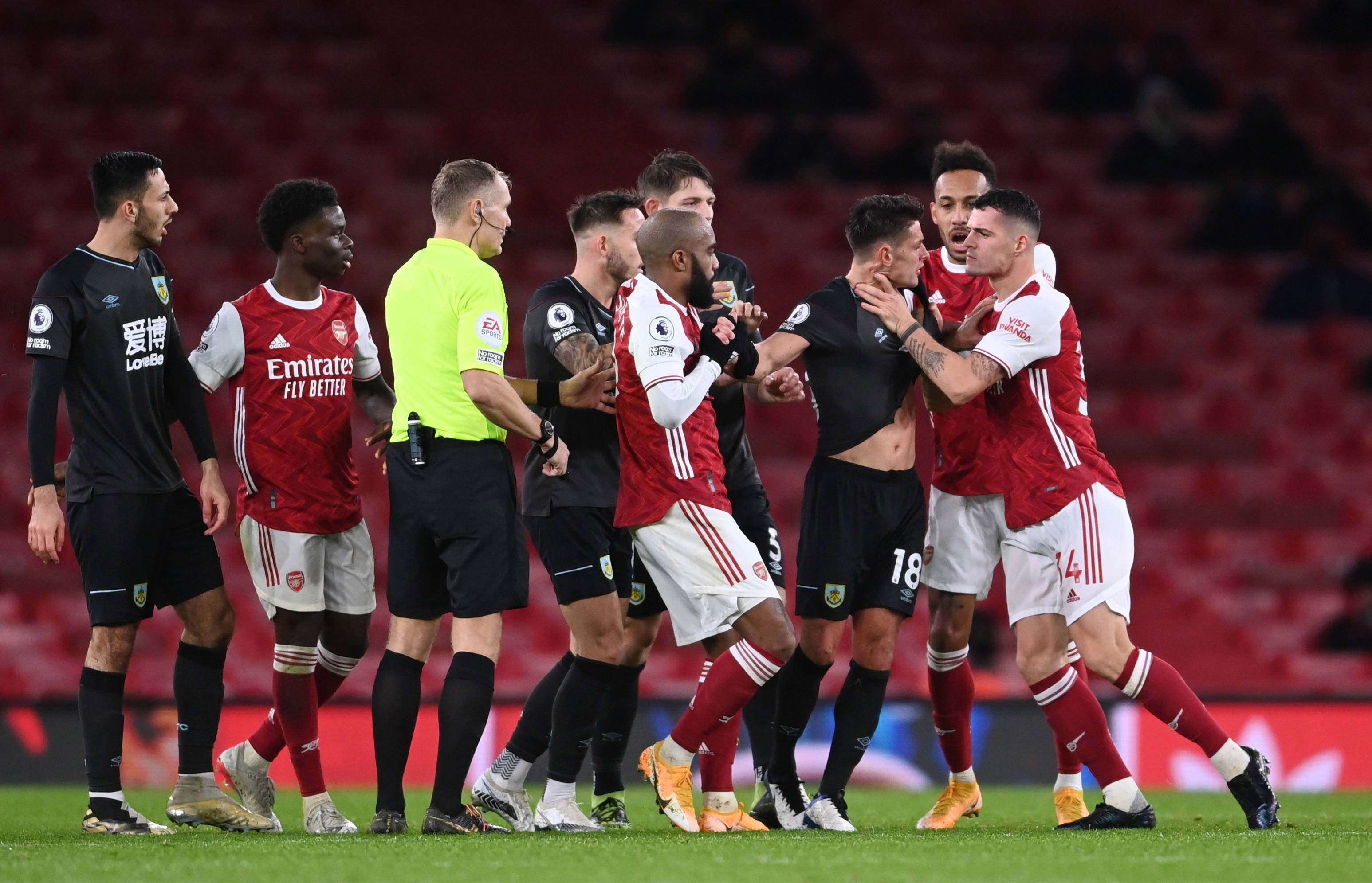 引擎中更容 引擎中更容