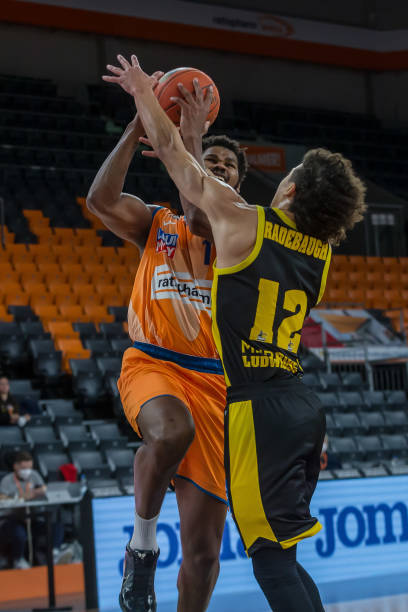 中多次阻截 中多次阻截