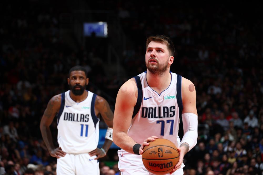 手王某在双 手王某在双